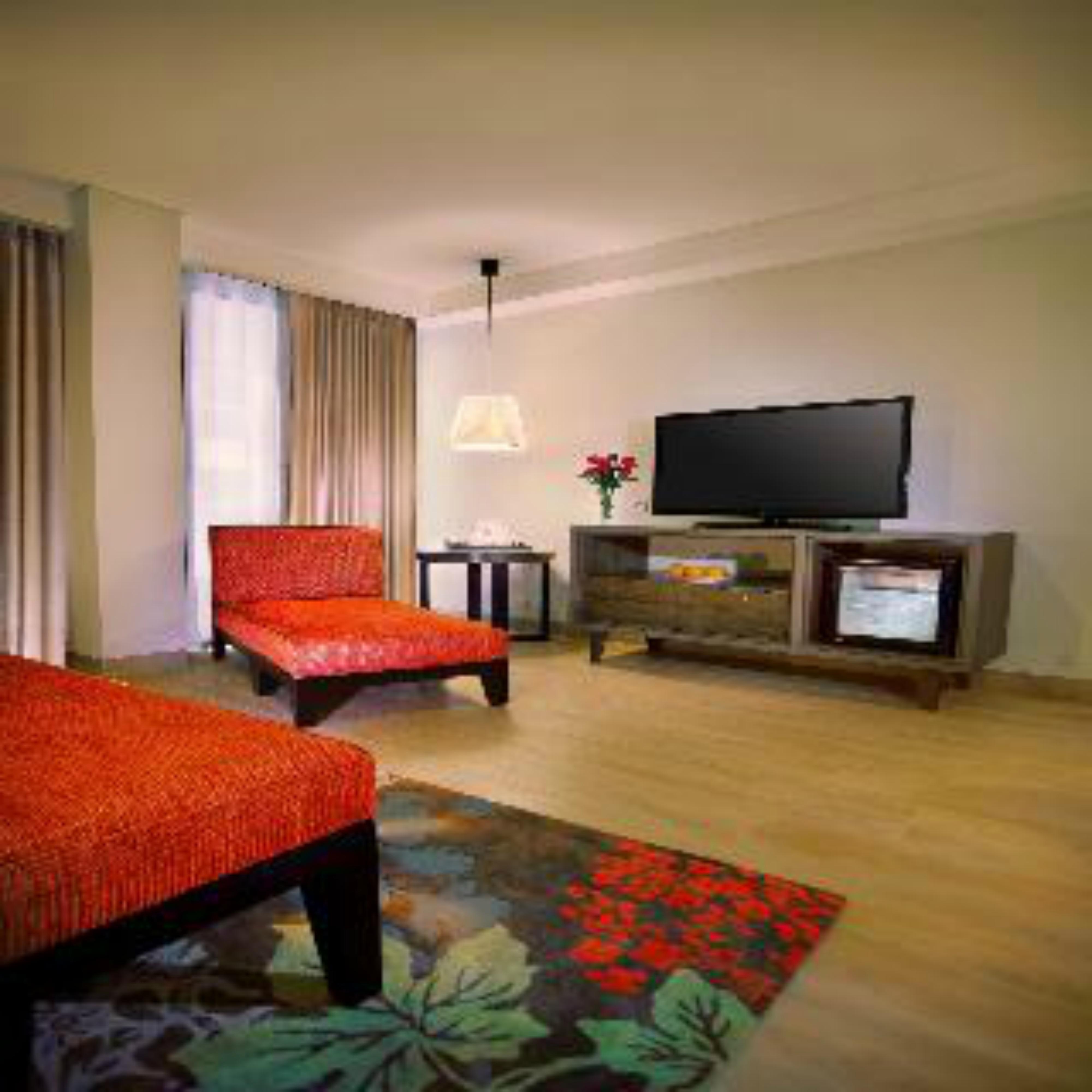 Harper Kuta Hotel by ASTON Legian Exteriör bild