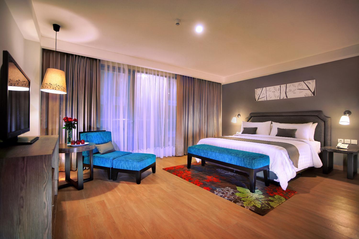 Harper Kuta Hotel by ASTON Legian Exteriör bild