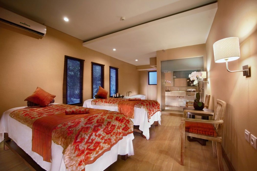 Harper Kuta Hotel by ASTON Legian Exteriör bild
